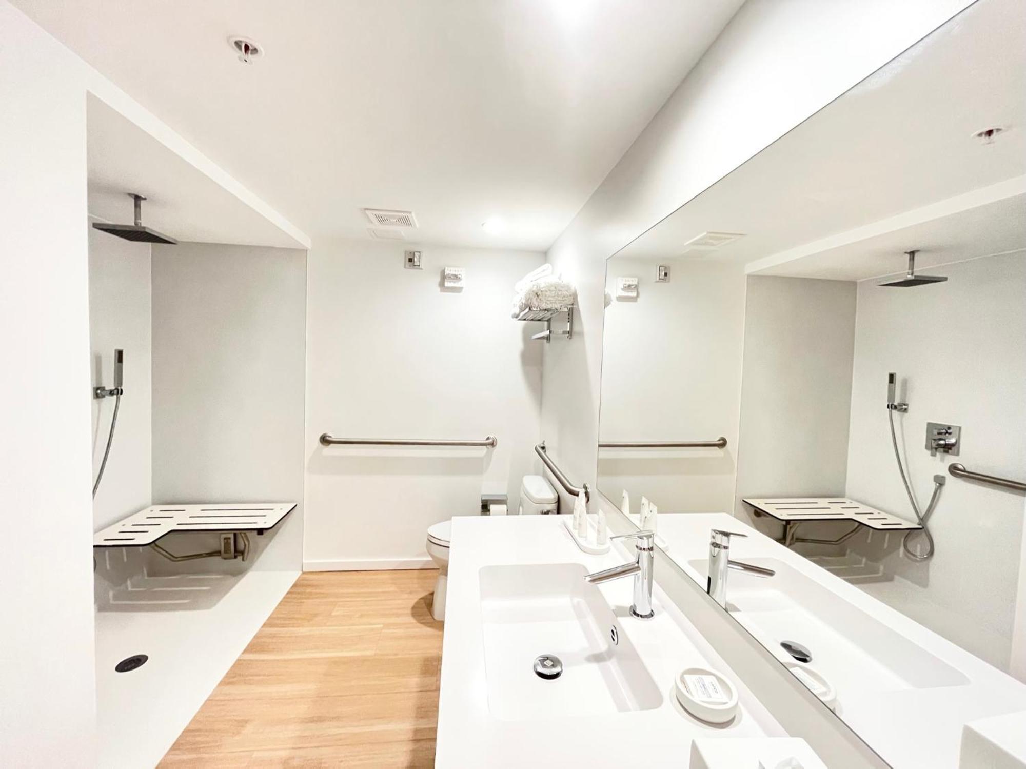 Beach Haus Residences Bal Harbour Szoba fotó